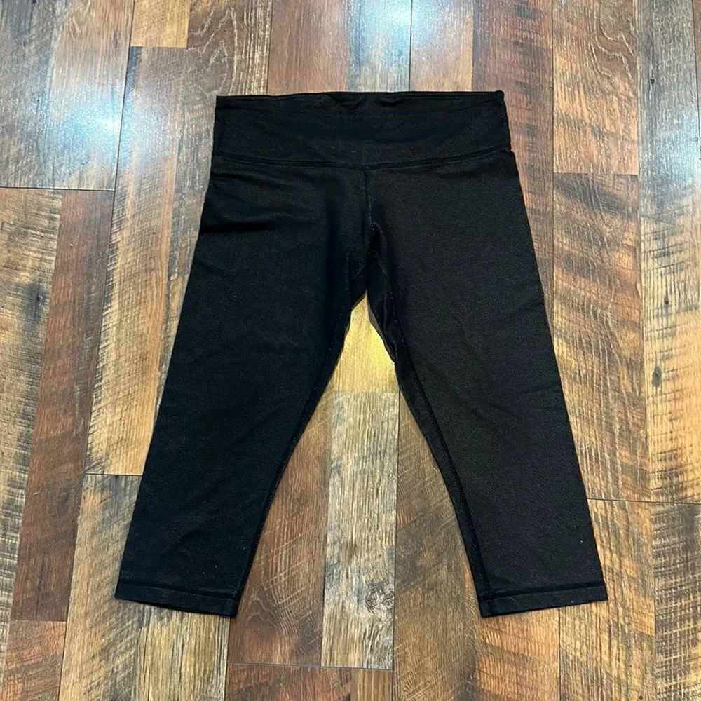 Lululemon Capri leggings 8 (2200)